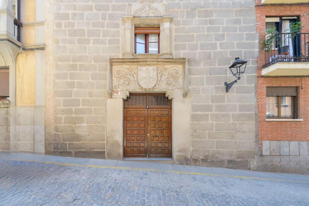 Apt - Plaza Mayor Of Avila - 1 Min Alcazar Экстерьер фото